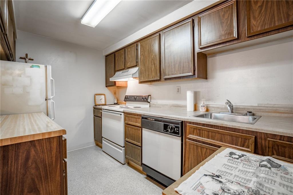 505 Hunters Path Road Bridgeville, PA 15017 - Photo 10 of 22 Gallery Image 10