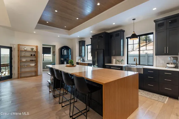 $1,350,000 | 1276 East Hofmeister Court, Hayden Lake, ID 83835