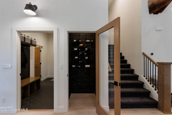 $1,350,000 | 1276 East Hofmeister Court, Hayden Lake, ID 83835