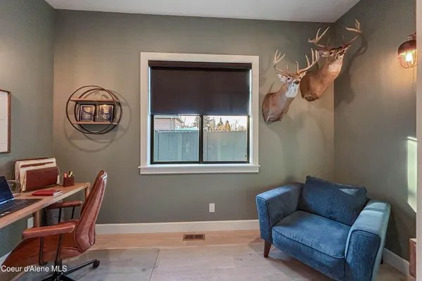 $1,350,000 | 1276 East Hofmeister Court, Hayden Lake, ID 83835