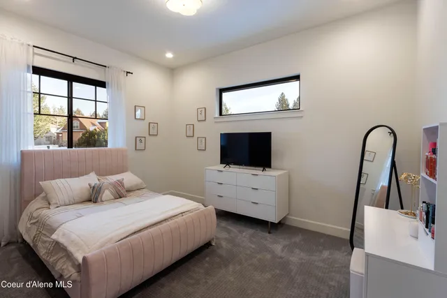 $1,450,000 | 1276 East Hofmeister Court, Hayden Lake, ID 83835