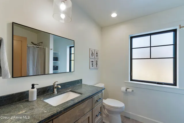 $1,450,000 | 1276 East Hofmeister Court, Hayden Lake, ID 83835