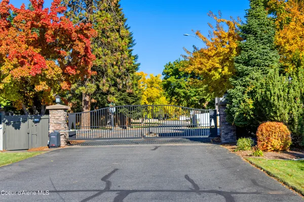 $1,350,000 | 1276 East Hofmeister Court, Hayden Lake, ID 83835