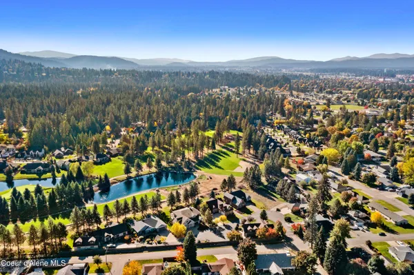 $1,350,000 | 1276 East Hofmeister Court, Hayden Lake, ID 83835