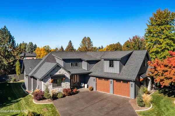 $1,350,000 | 1276 East Hofmeister Court, Hayden Lake, ID 83835