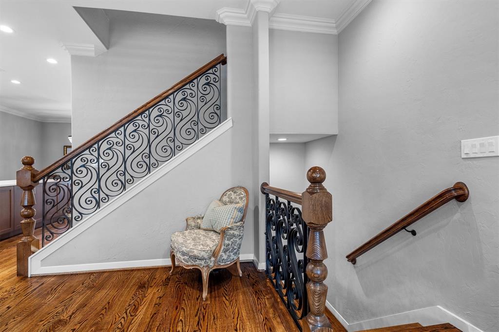 4323 Gilbert Avenue, Unit 4 Dallas, TX 75219 - Photo 10 of 40 a view of entryway and hall with wooden floor