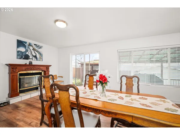 $995,000 | 805 Queens Avenue, Creswell, OR 97426