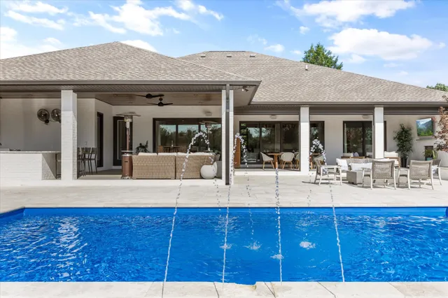 $1,379,900 | 125 Cedar Ridge Lane, Crossville, TN 38555