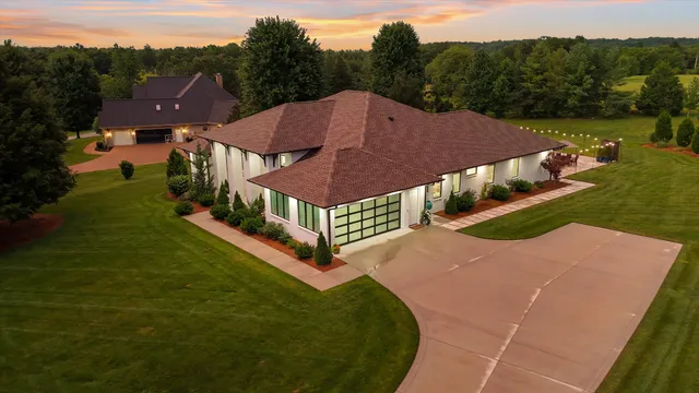 $1,379,900 | 125 Cedar Ridge Lane, Crossville, TN 38555