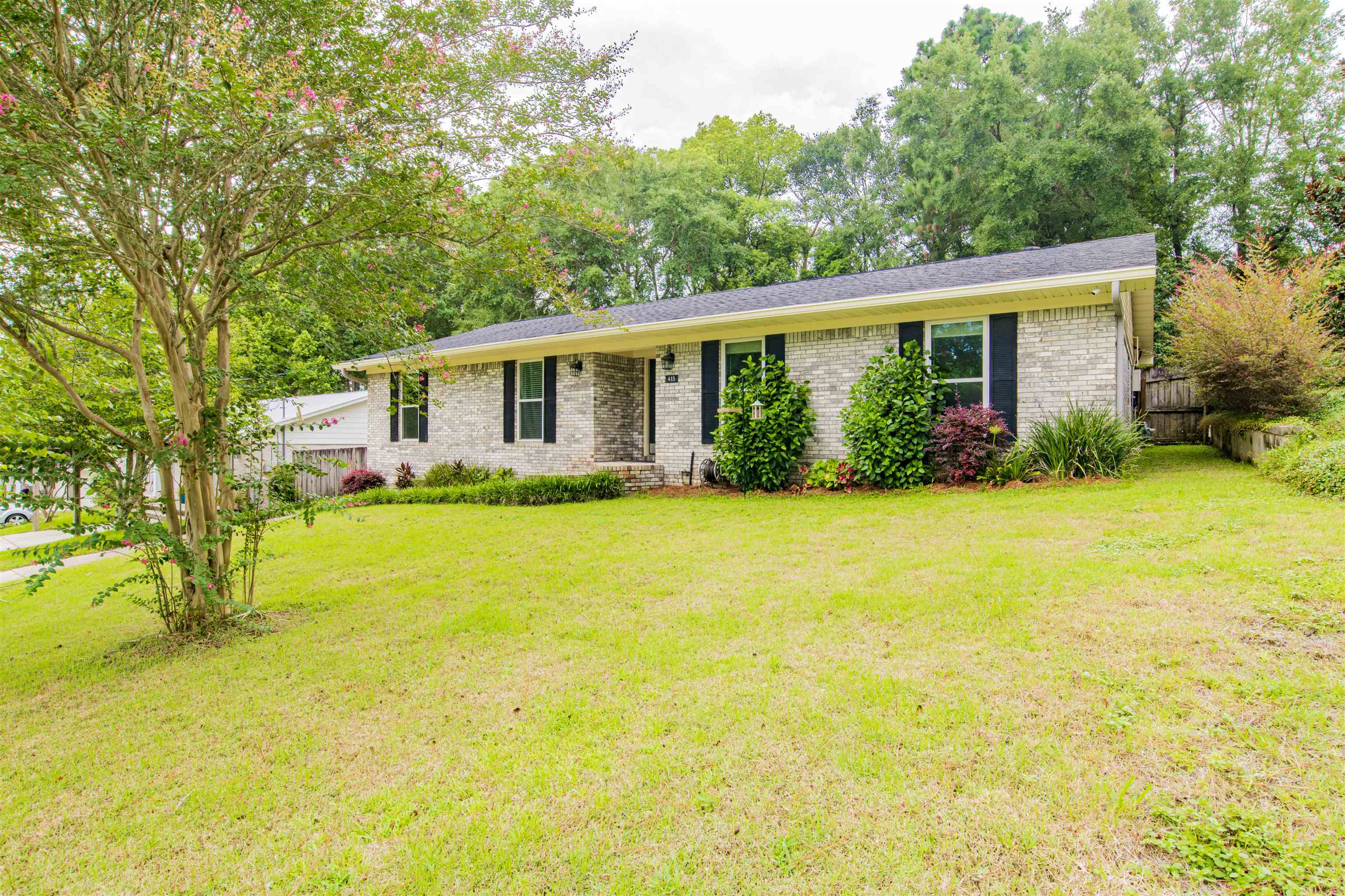 415 Frederick Avenue Fairhope, AL 36532 - Photo 2 of 30