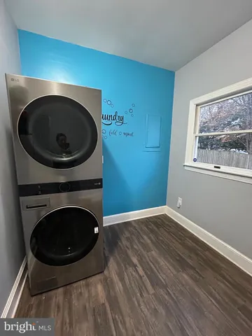 a view of a washer and dryer in a room