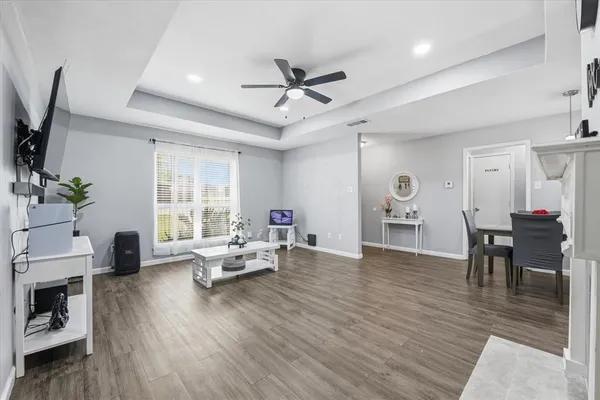 $2,200 | 1728 South Bent Tree Trail, Grand Prairie, TX 75052
