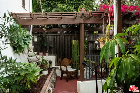 $3,295,000 | 1825 Redesdale Avenue, Los Angeles, CA 90026