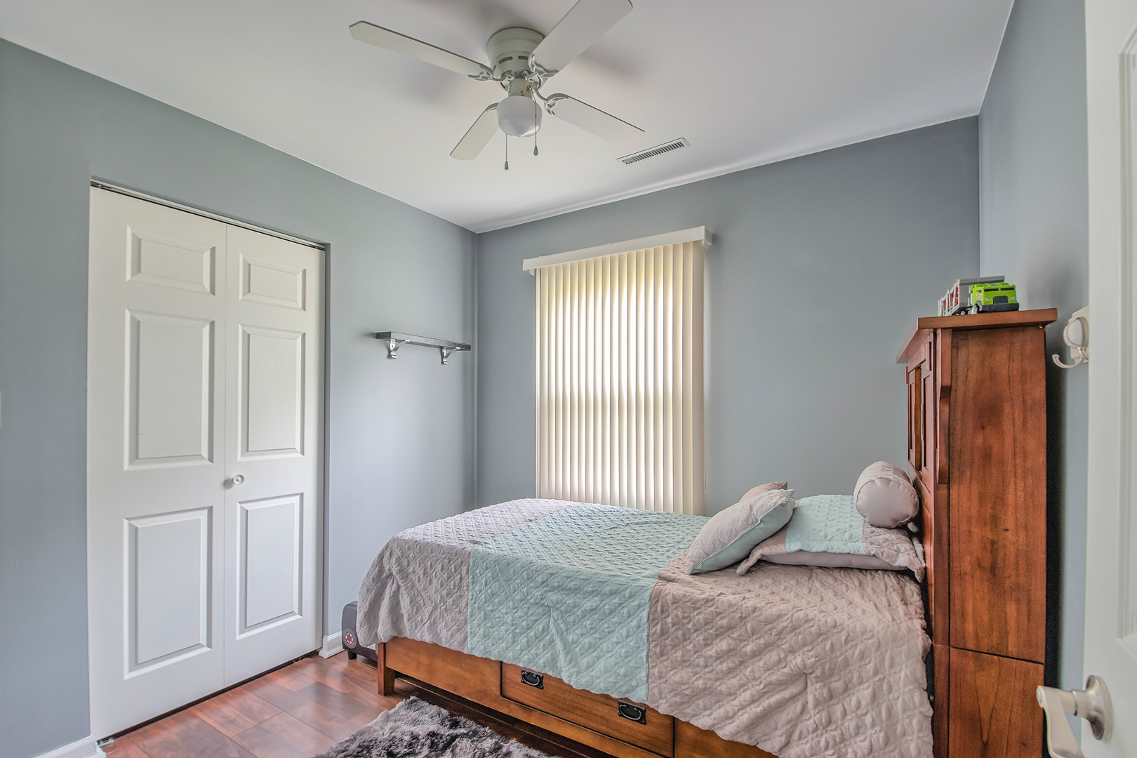 305 Ridge Circle Streamwood, IL 60107 - Photo 11 of 19
