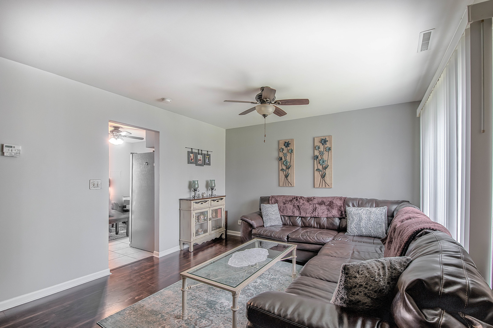 305 Ridge Circle Streamwood, IL 60107 - Photo 5 of 19