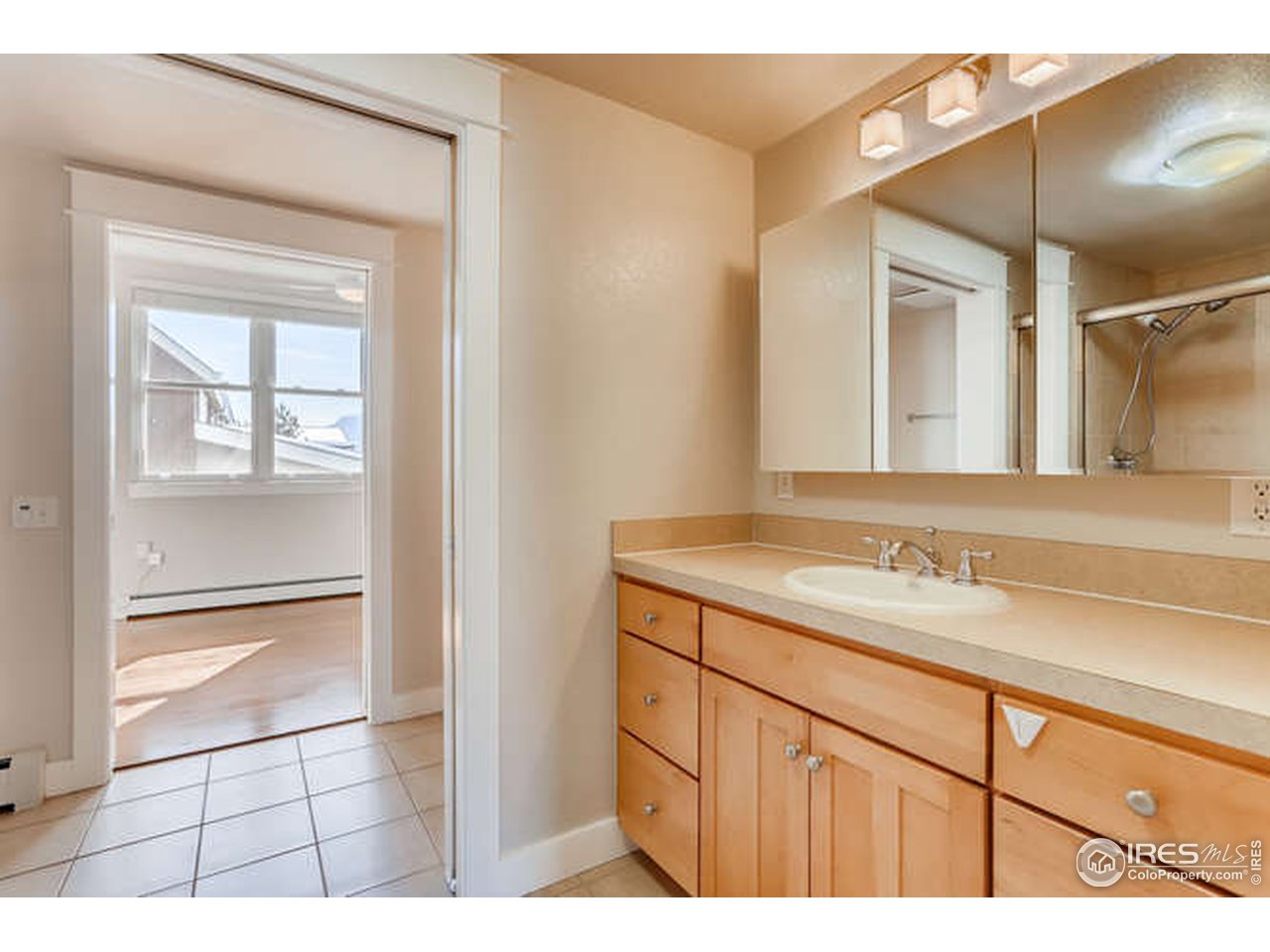 1624 Yellow Pine Avenue Boulder, CO 80304 - Photo 14 of 39 Main Floor Bathroom
