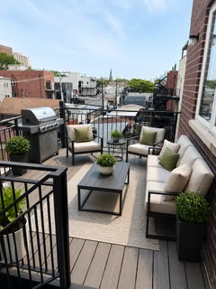 $729,500 | 2446 West Augusta Boulevard, Unit 3, Chicago, IL 60622