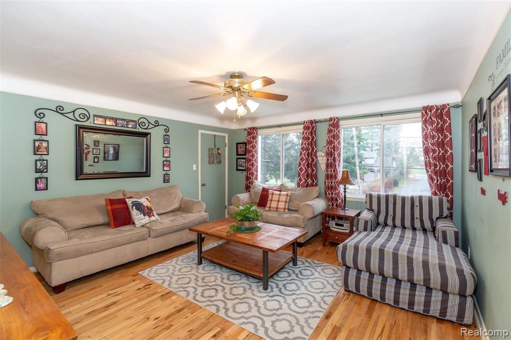 5020 Chicago Road Warren, MI 48092 - Photo 18 of 35