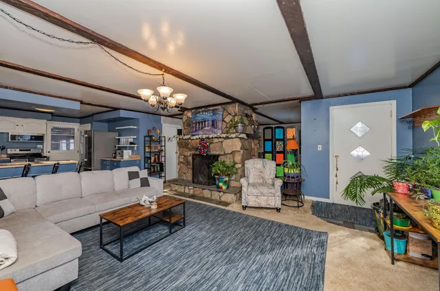 $500,000 | 2 Wainwright Avenue, Kittery, ME 03904