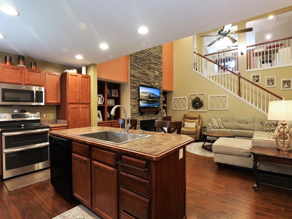 333 Meriwether Way Pigeon Forge, TN 37863 - Photo 4 of 30 Gallery Image 4