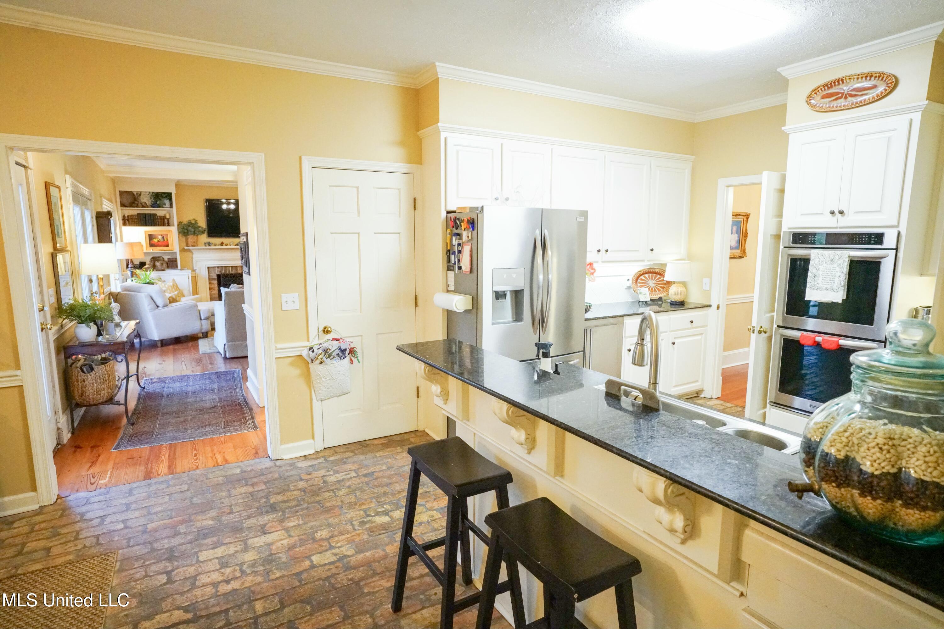 908 Newland Street Jackson, MS 39211 - Photo 16 of 53 tempImagekultlQ