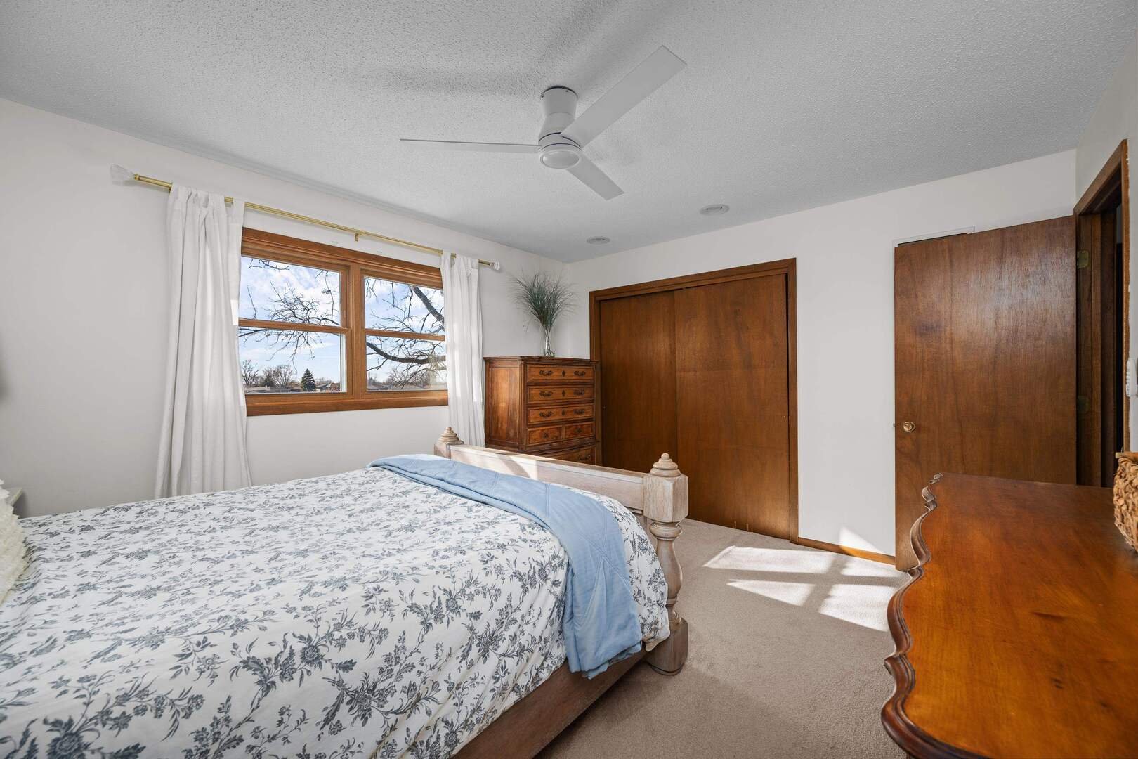 1037 Brookview Drive Dewitt, IA 52742 - Photo 18 of 34