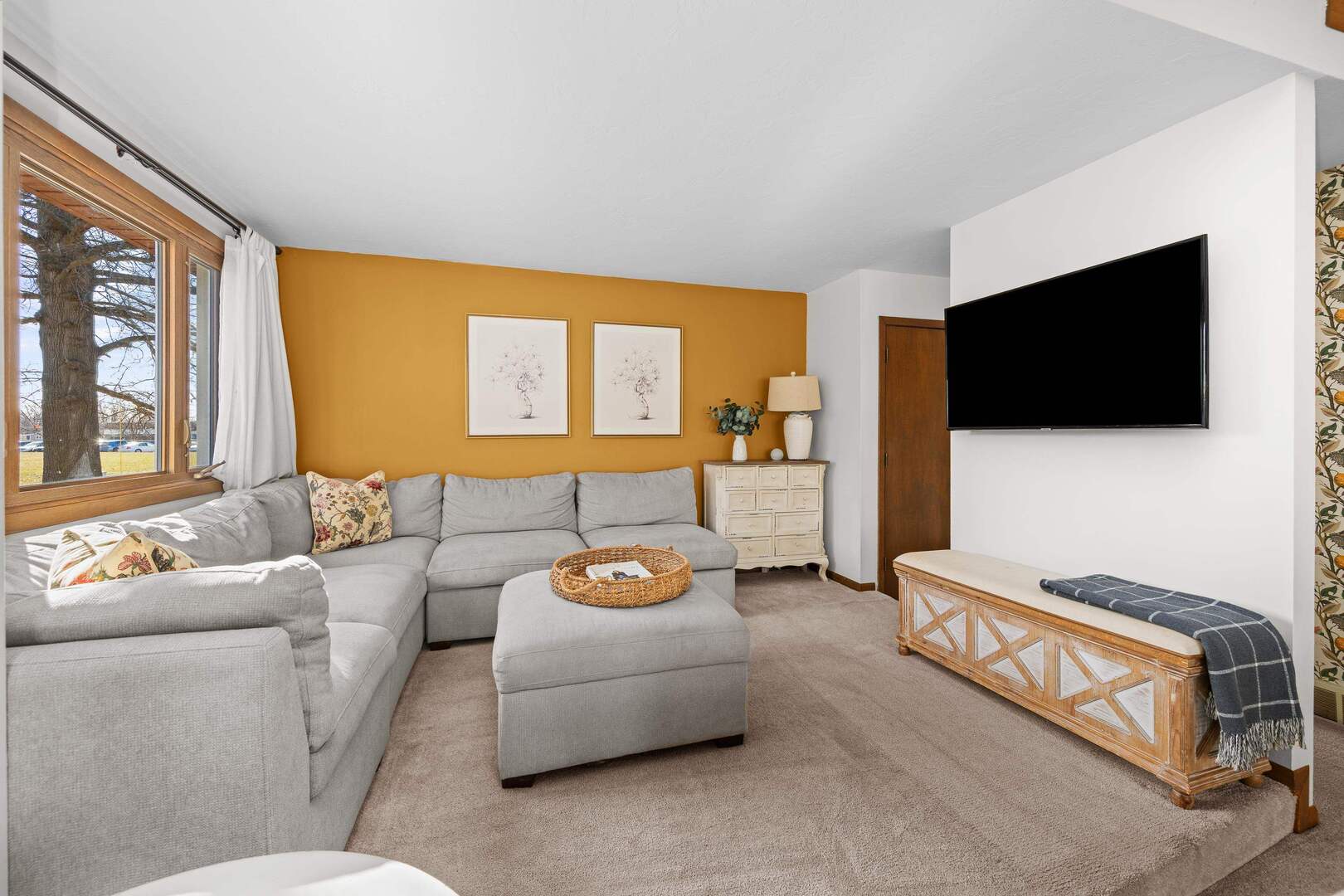 1037 Brookview Drive Dewitt, IA 52742 - Photo 5 of 34