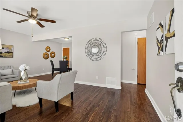 $144,900 | 1415 Gahan Drive, Florissant, MO 63031