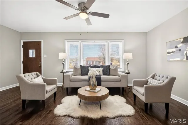 $144,900 | 1415 Gahan Drive, Florissant, MO 63031