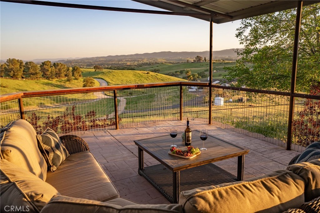 8580 Warren Road Paso Robles, CA 93446 - Photo 52 of 64 Gallery Image 52