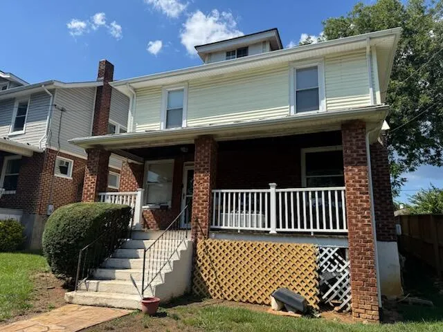 $299,999 | 1925 Denniston Avenue Southwest, Roanoke, VA 24015