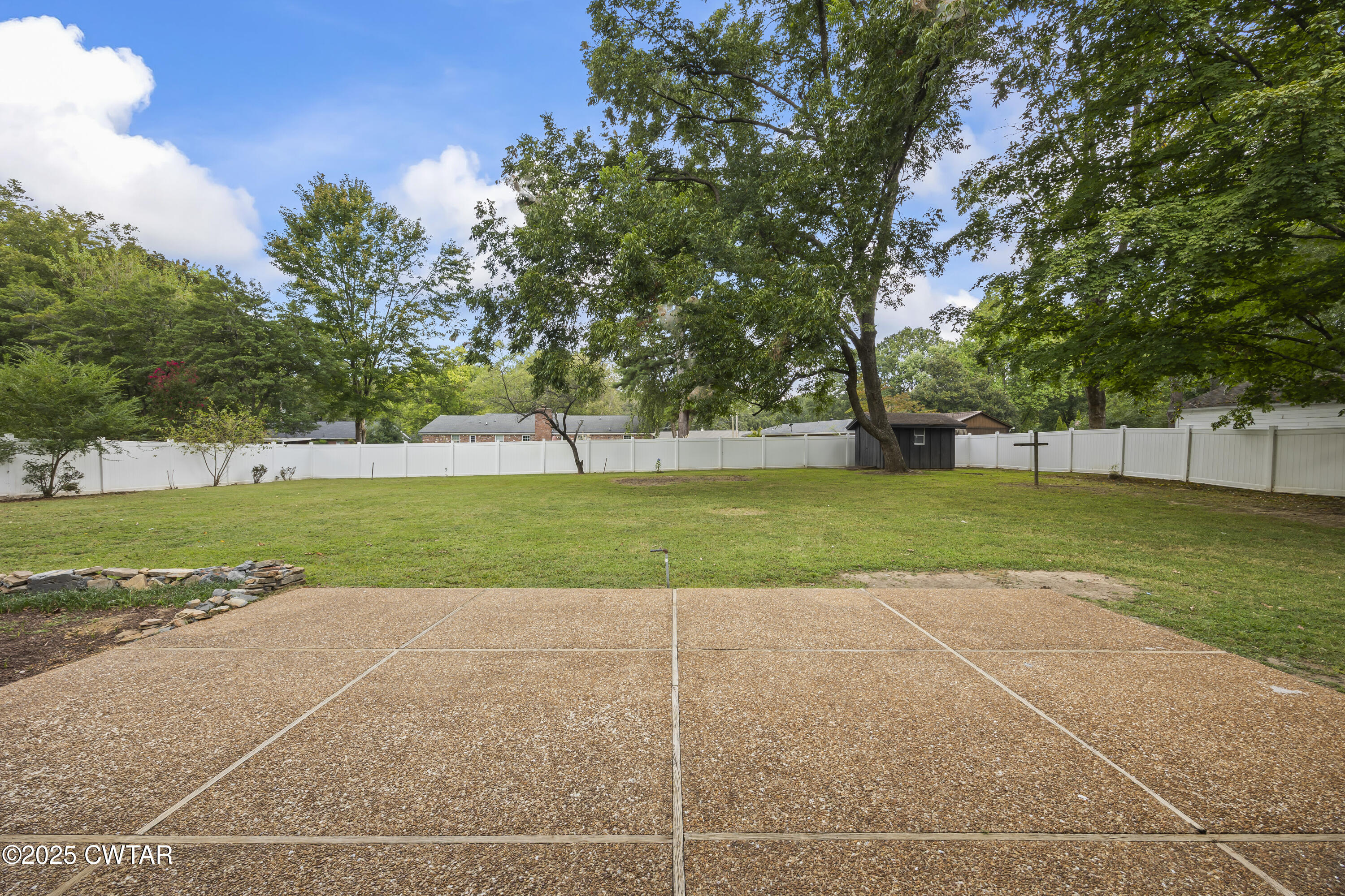 75 Old Humboldt Road Jackson, TN 38305 - Photo 5 of 33 E02A4859