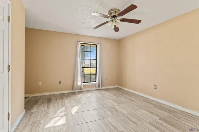 $275,000 | 1054 Barkley Drive, Baton Rouge, LA 70810