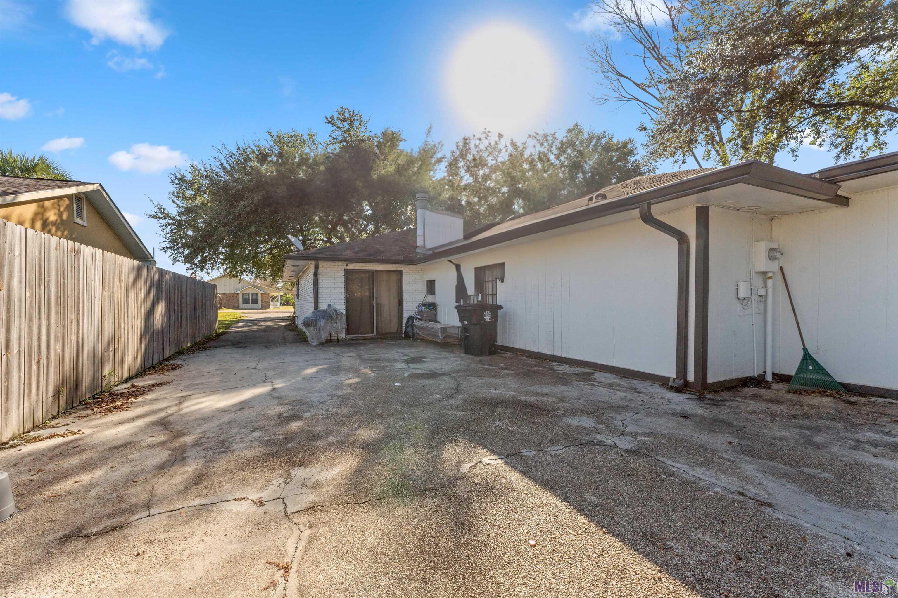 1054 Barkley Drive Baton Rouge, LA 70810 - Photo 26 of 30