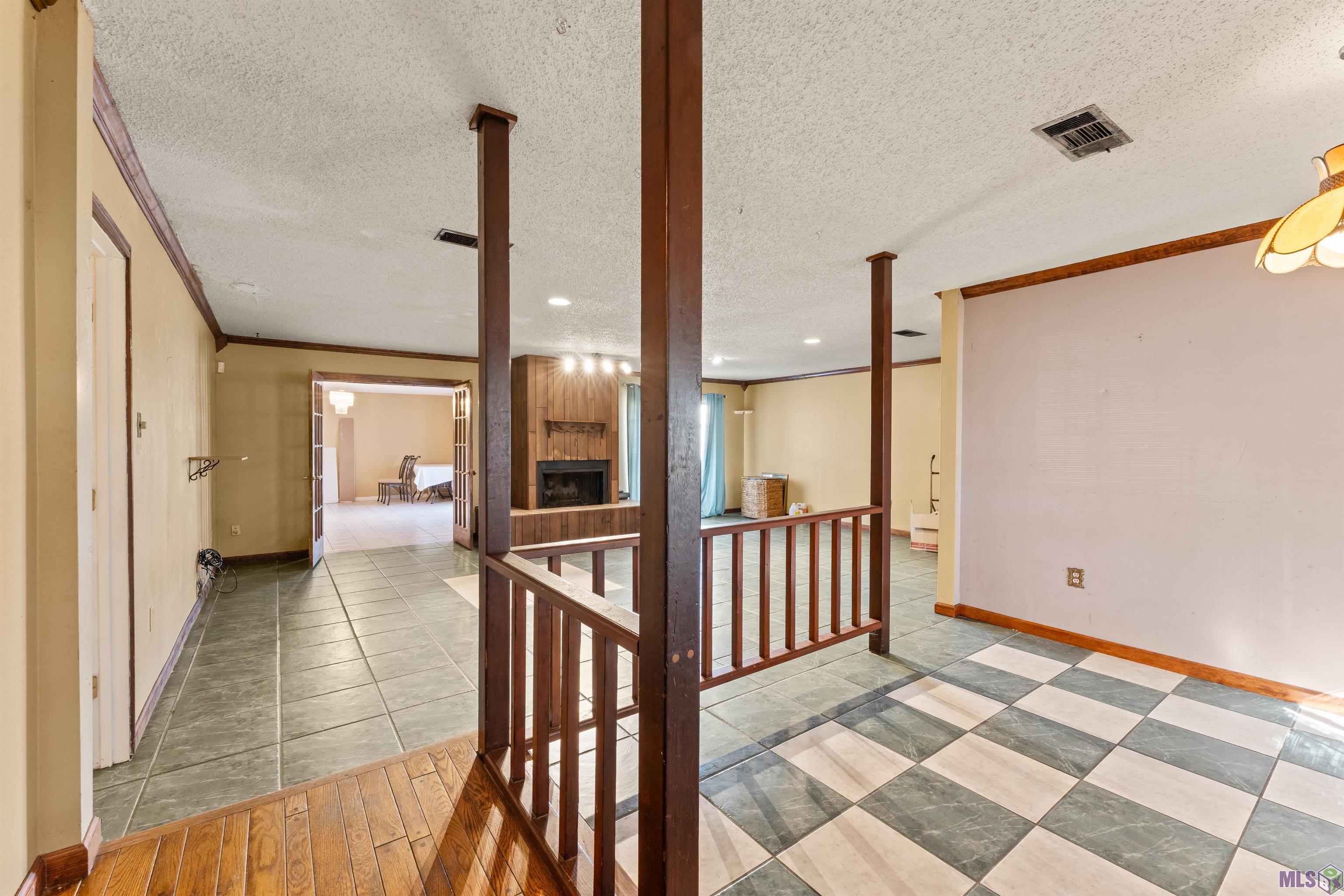 1054 Barkley Drive Baton Rouge, LA 70810 - Photo 4 of 30