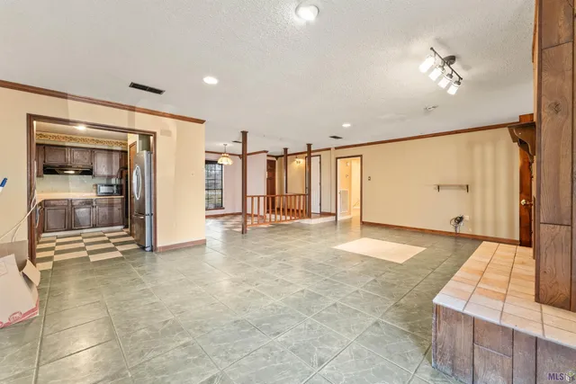 $275,000 | 1054 Barkley Drive, Baton Rouge, LA 70810