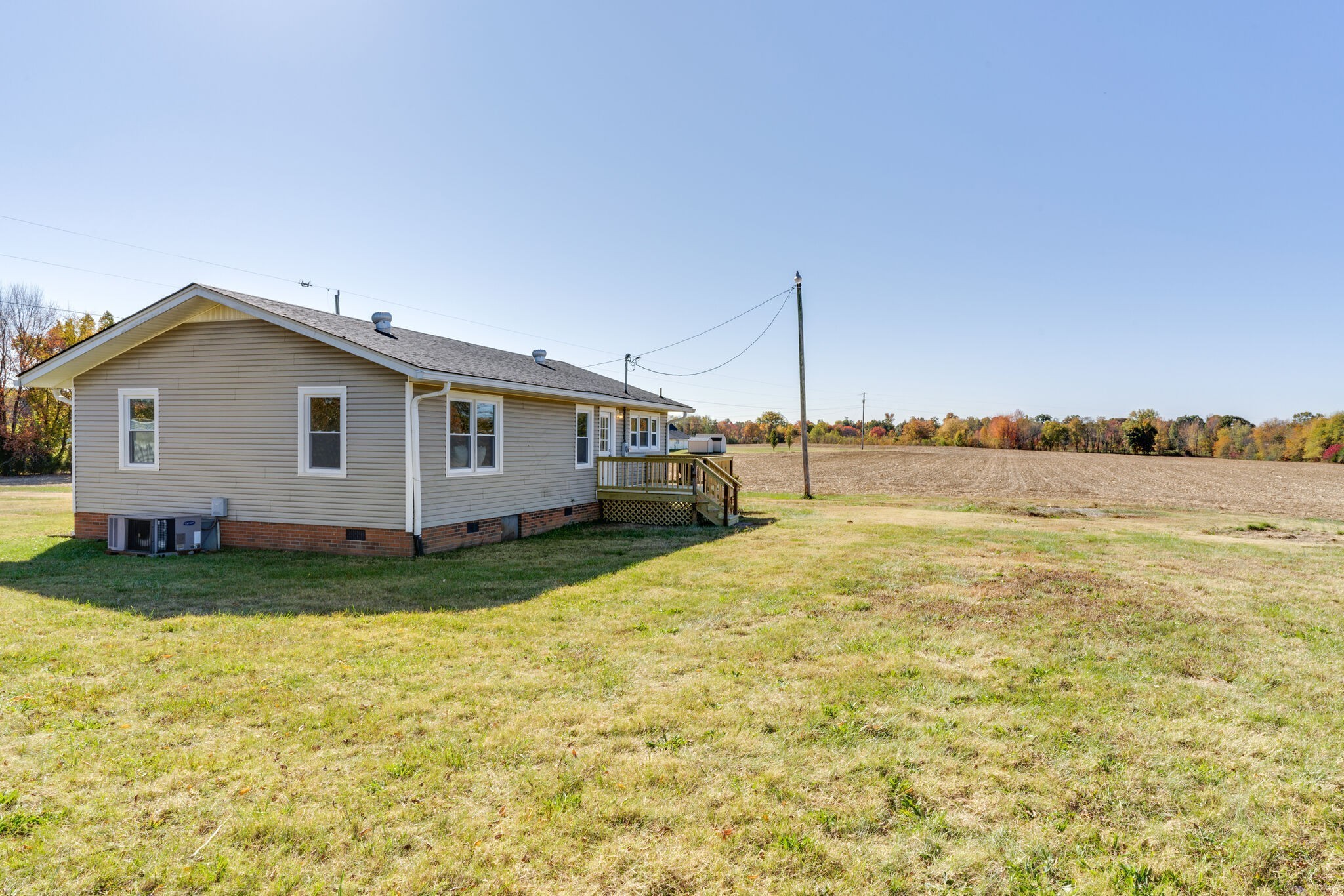 577 Corinth Road Portland, TN 37148 - Photo 29 of 30 a view of a backyard with plants and lake view