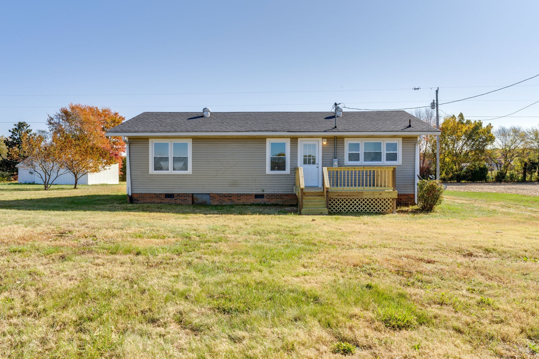577 Corinth Road Portland, TN 37148 - Photo 30 of 30 a front view of house with yard