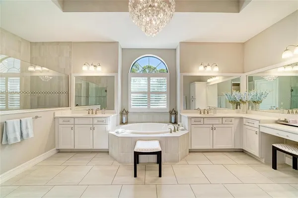 $1,350,000 | 352 Maraviya Boulevard, Nokomis, FL 34275