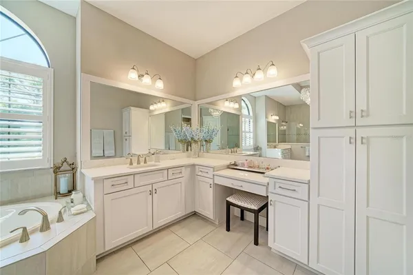 $1,350,000 | 352 Maraviya Boulevard, Nokomis, FL 34275