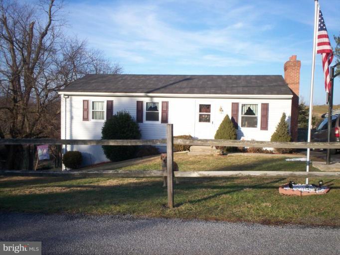16204 Spade Road Hagerstown, MD 21740 - Photo 1 of 13 a view of house with yard