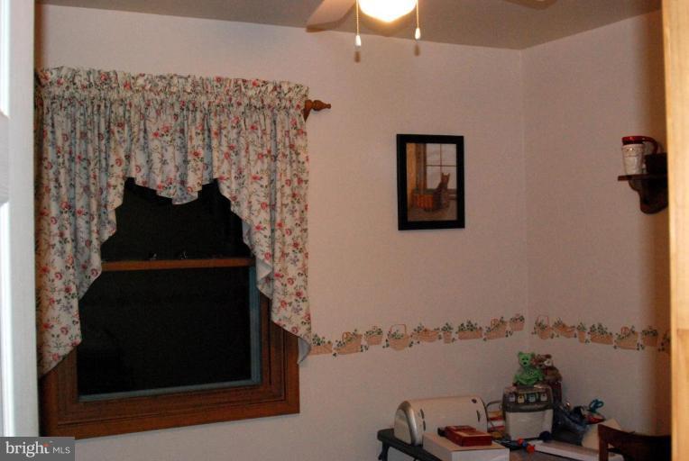16204 Spade Road Hagerstown, MD 21740 - Photo 6 of 13