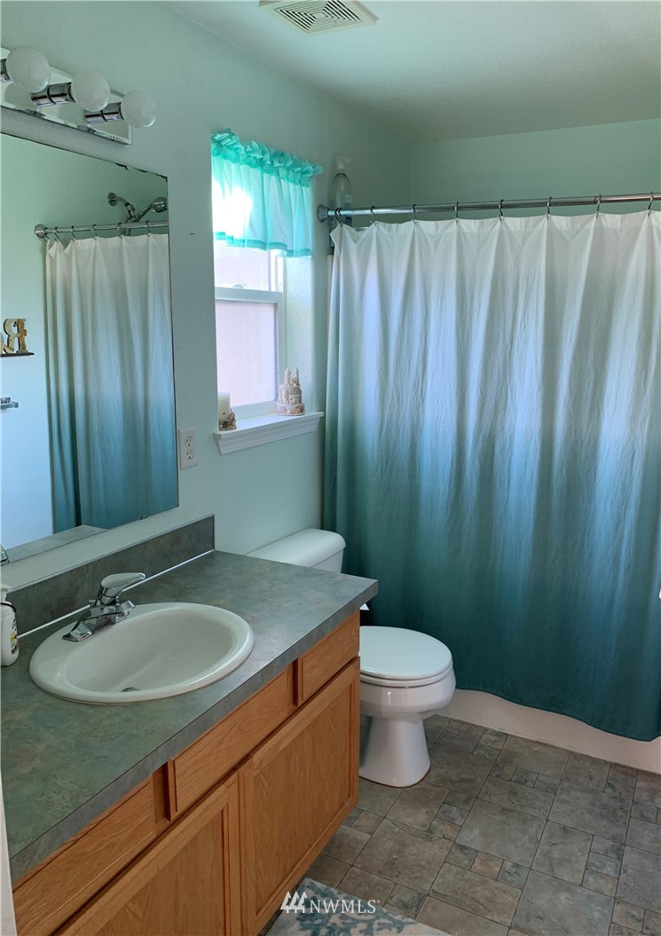 9515 181st Way Southwest Rochester, WA 98579 - Photo 13 of 29