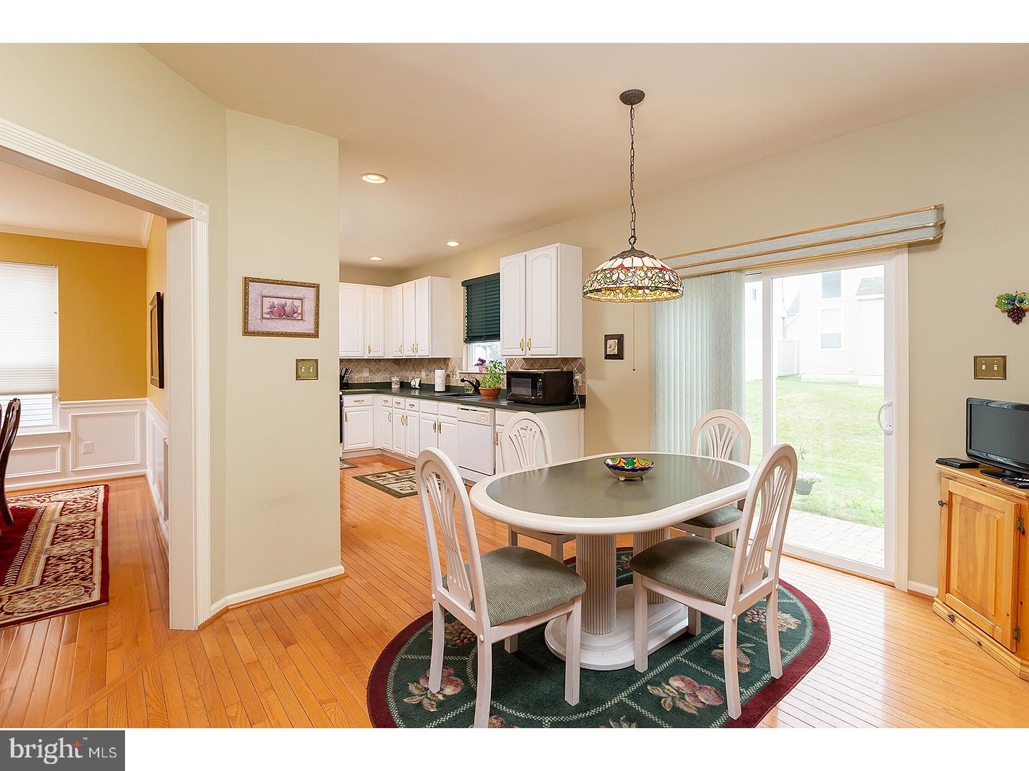 21 Mufferson Road Turnersville, NJ 08012 - Photo 5 of 18 Breakfast Room