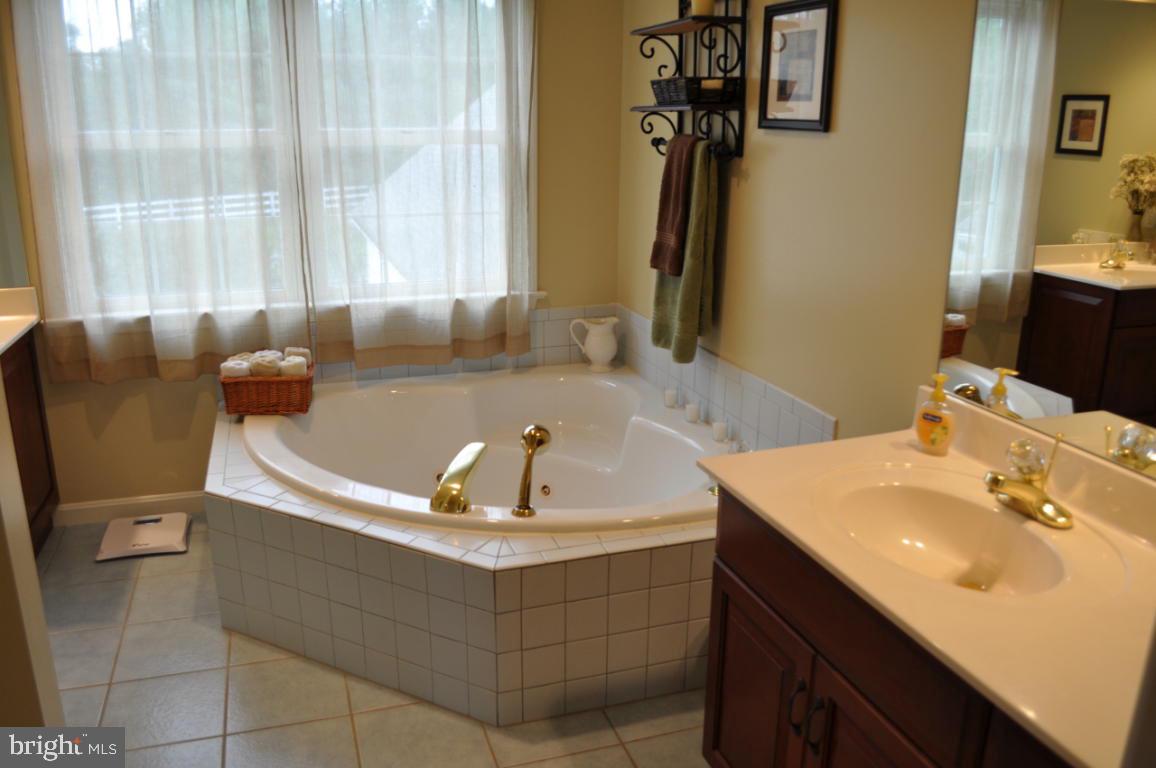 1707 Windy Hill Road Lancaster, PA 17602 - Photo 22 of 40 Gallery Image 22