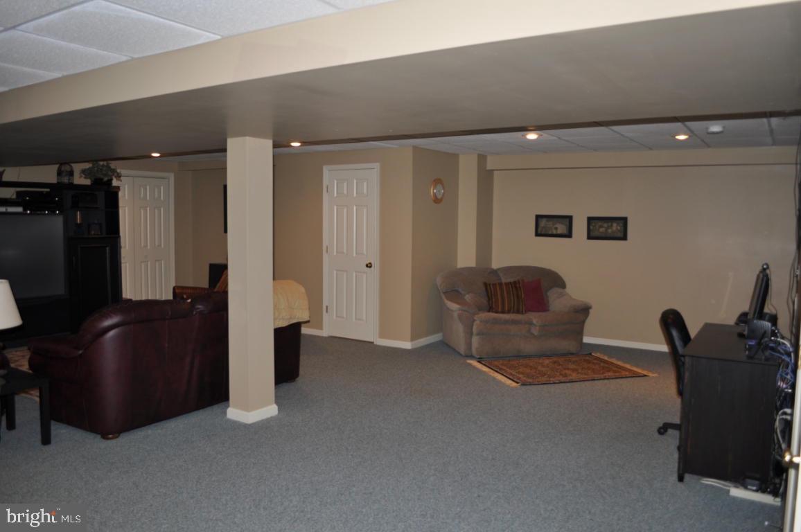 1707 Windy Hill Road Lancaster, PA 17602 - Photo 31 of 40 Gallery Image 31