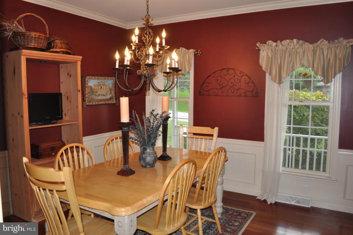 1707 Windy Hill Road Lancaster, PA 17602 - Photo 6 of 40 Gallery Image 6