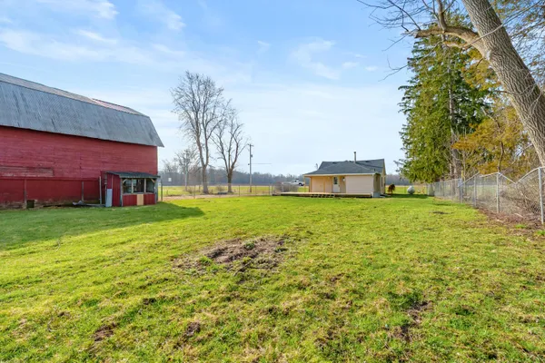 $269,900 | 26234 Highway 43, Mattawan, MI 49071