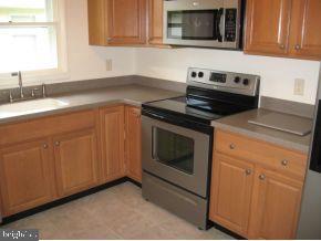 12 A Walnut Road, Unit A Manahawkin, NJ 08050 - Photo 4 of 12