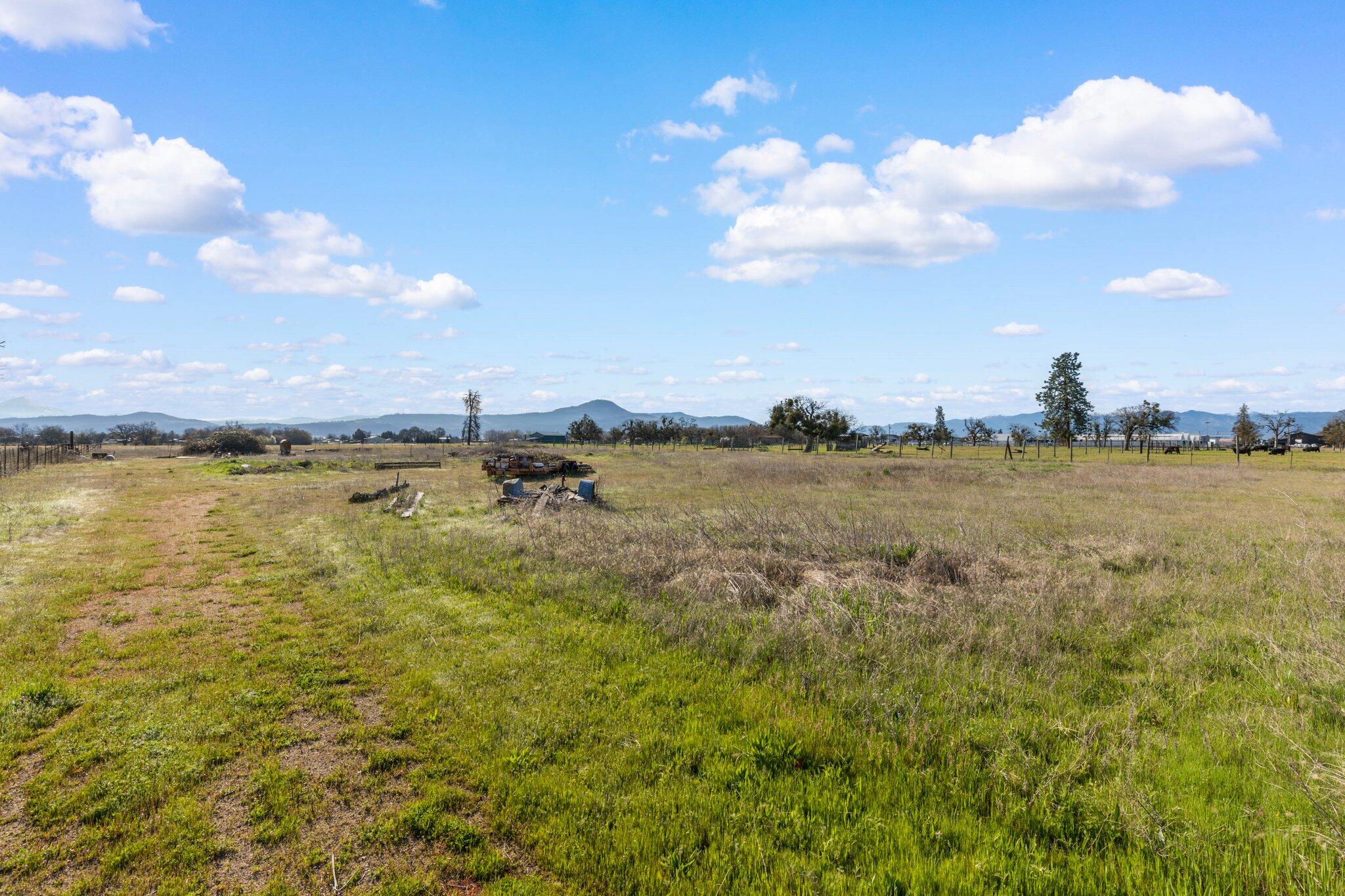 5918 Table Rock Road Central Point, OR 97502 - Photo 25 of 25 25-web-or-mls-WCIL0053